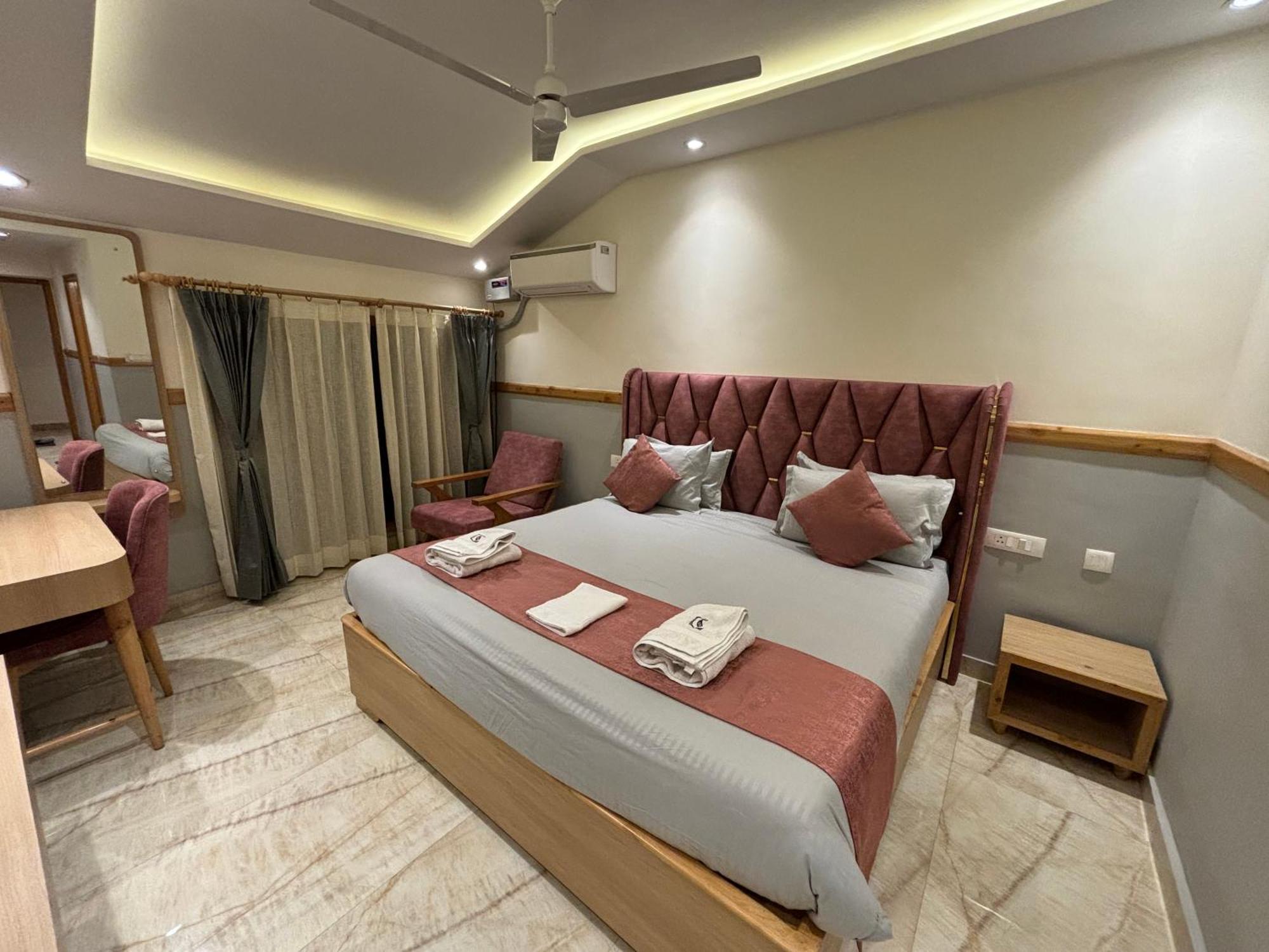 The Cocoon Bed and Breakfast Ντεχραντούν Εξωτερικό φωτογραφία
